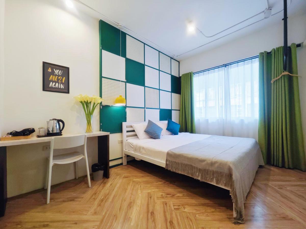 Ostay Asoke Bangkok Makkasan Exterior photo