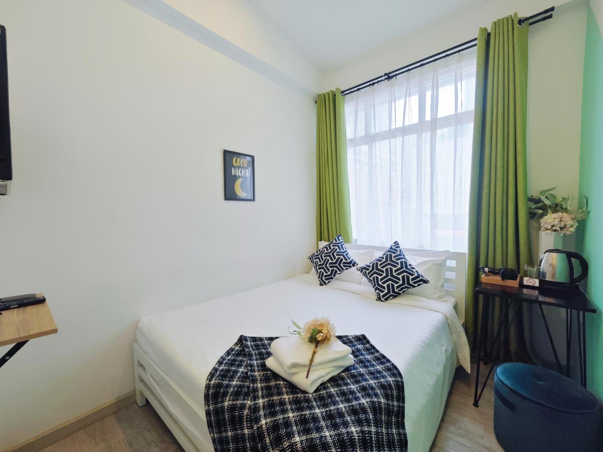 Ostay Asoke Bangkok Makkasan Exterior photo
