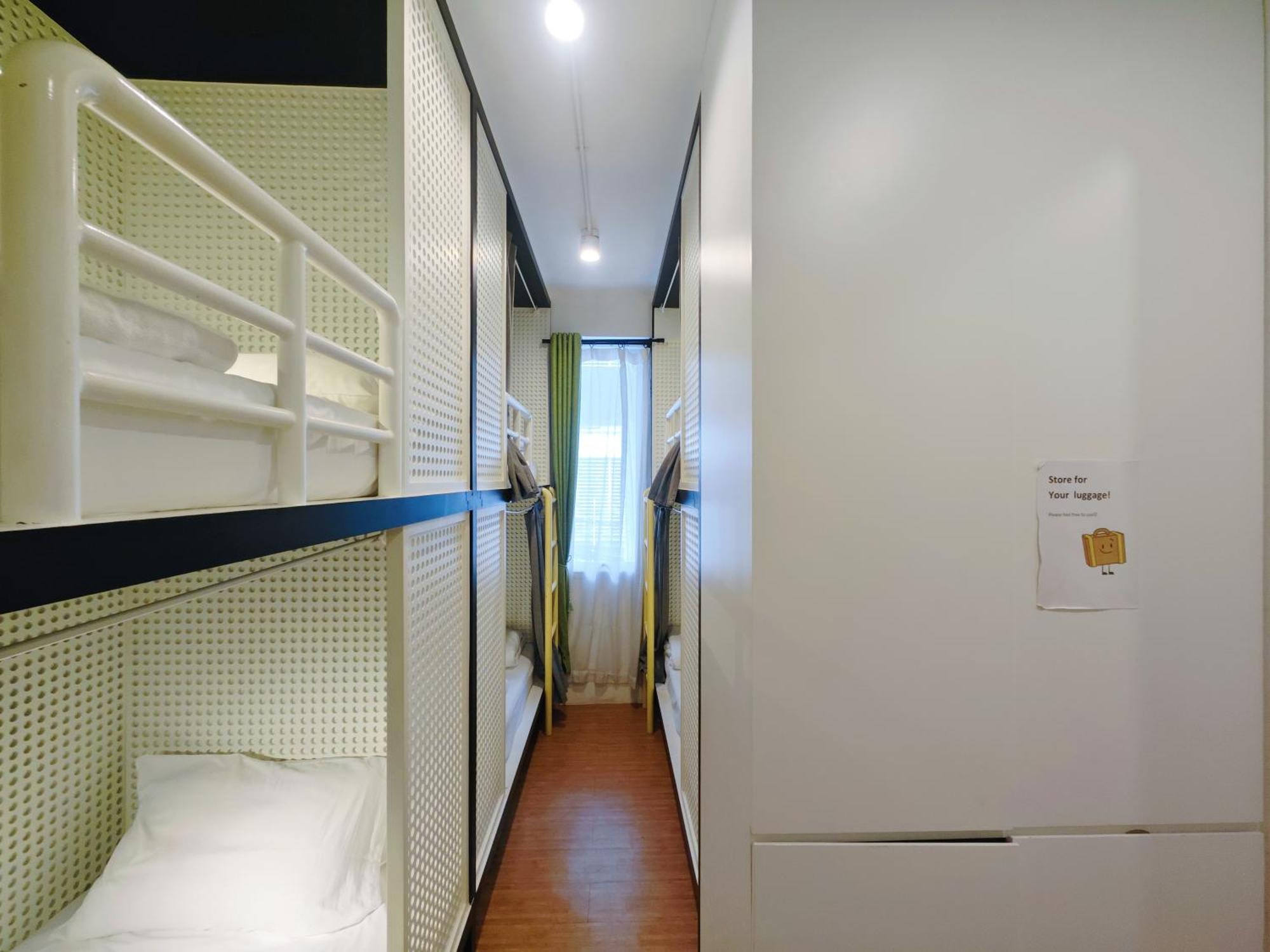 Ostay Asoke Bangkok Makkasan Exterior photo